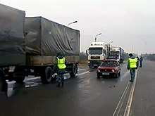 Запрет на движение грузовиков по дорогам приведет к росту цен на авто