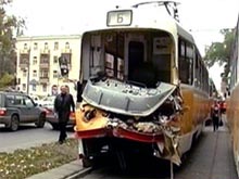 Пожарная автомобиль врезалась в трамвай