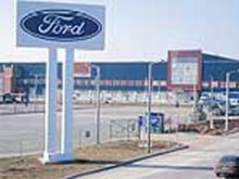 На фаворита профсоюза питерского завода Форд напали и пригрозили уничтожить
