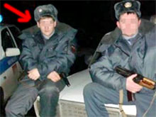 Опьяненные милиционеры на внедорожнике прорвались на Красноватую площадь и попробовали подраться с ФСОшниками