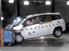 Китайская автомобиль провалила краш-тесты EuroNCAP: у взрослых переломы, ребенок испытал перегрузки (ВИДЕО)