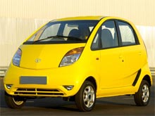 Самый дешевенький в мире кар Tata Nano вышел на рынок